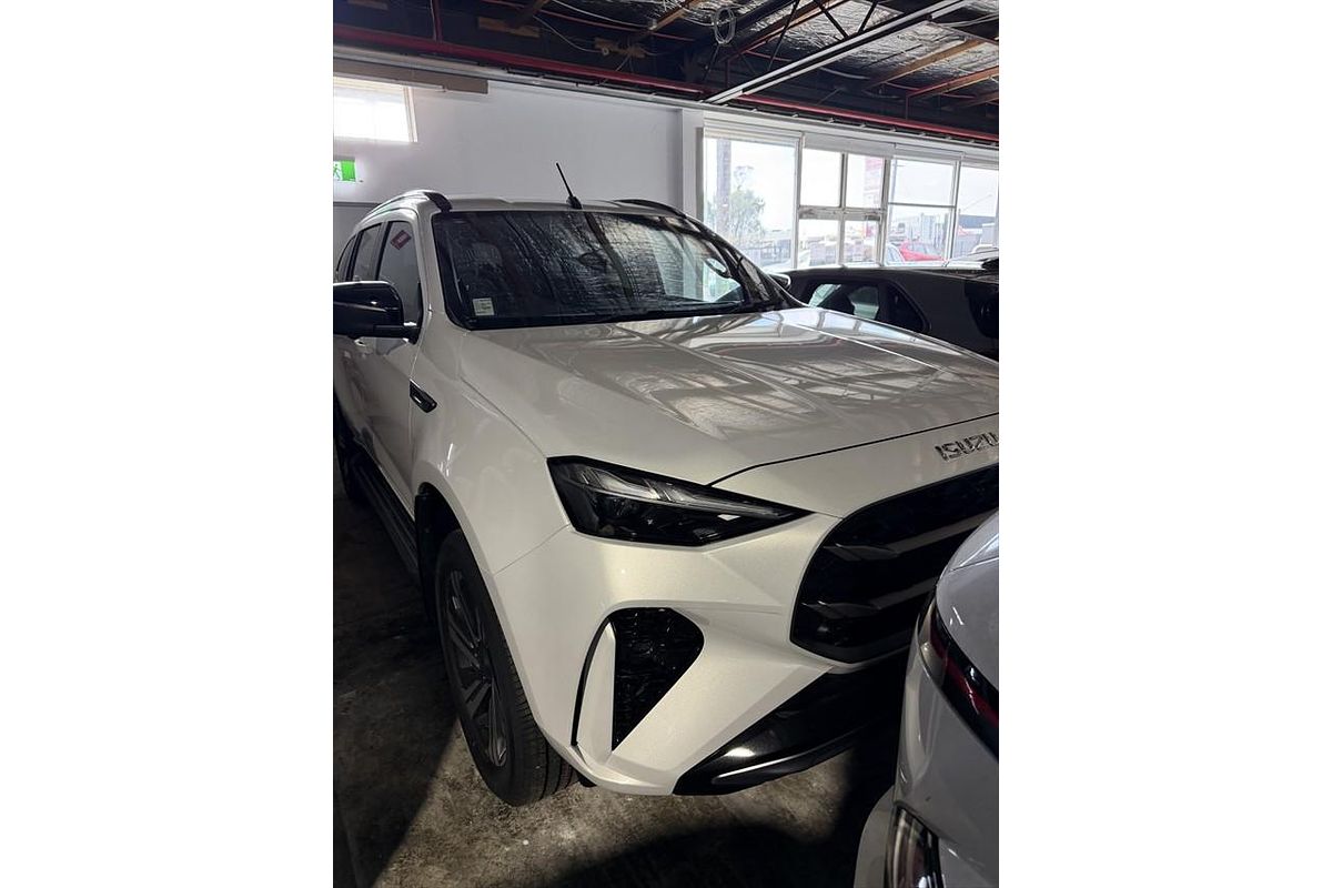 2026 Isuzu MU-X LS-T