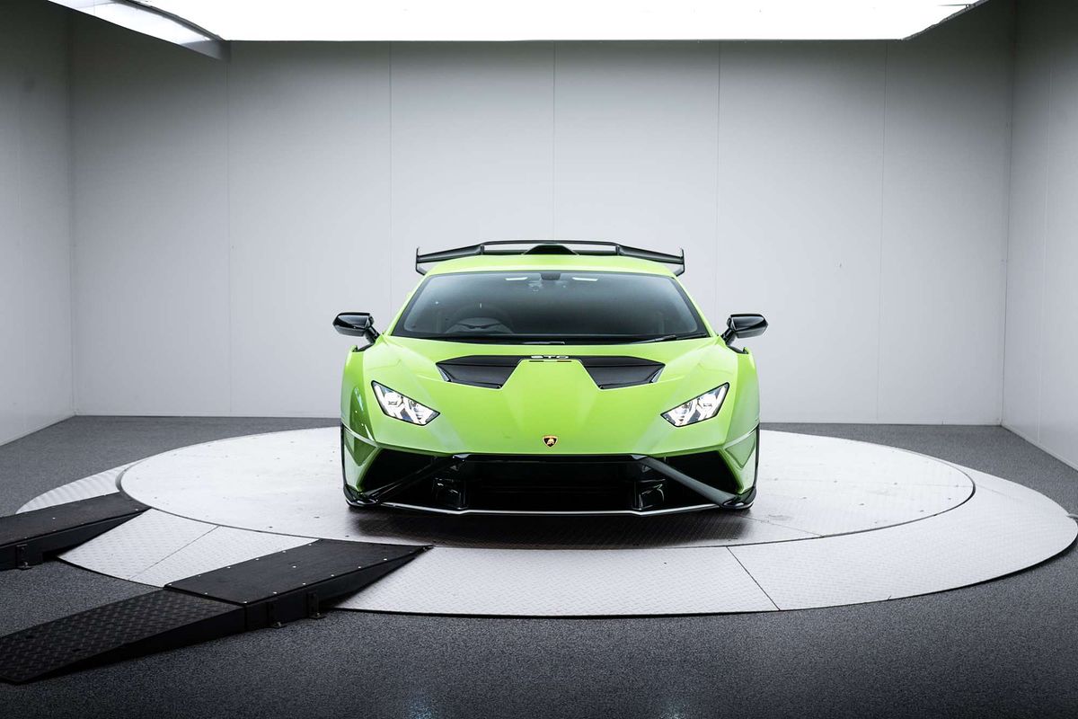 2023 Lamborghini Huracan STO 724