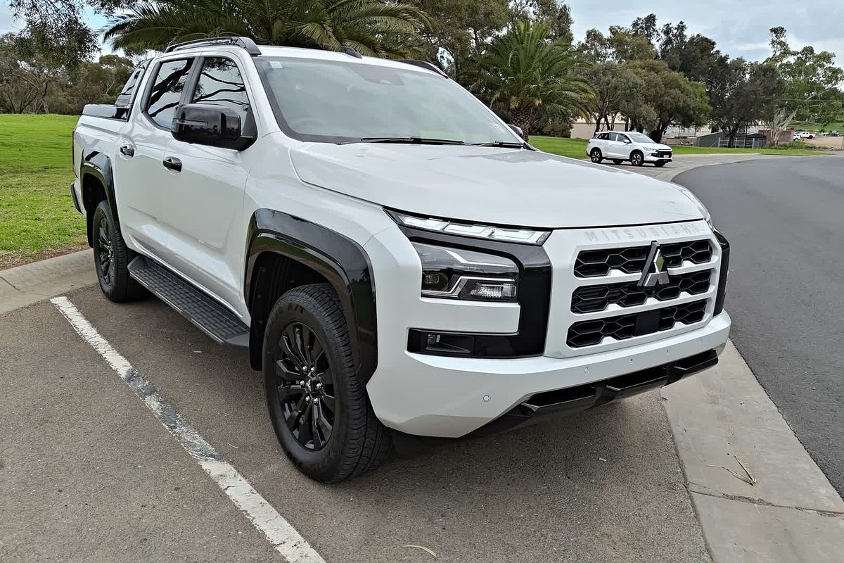 2026 Mitsubishi Triton GSR MV 4X4