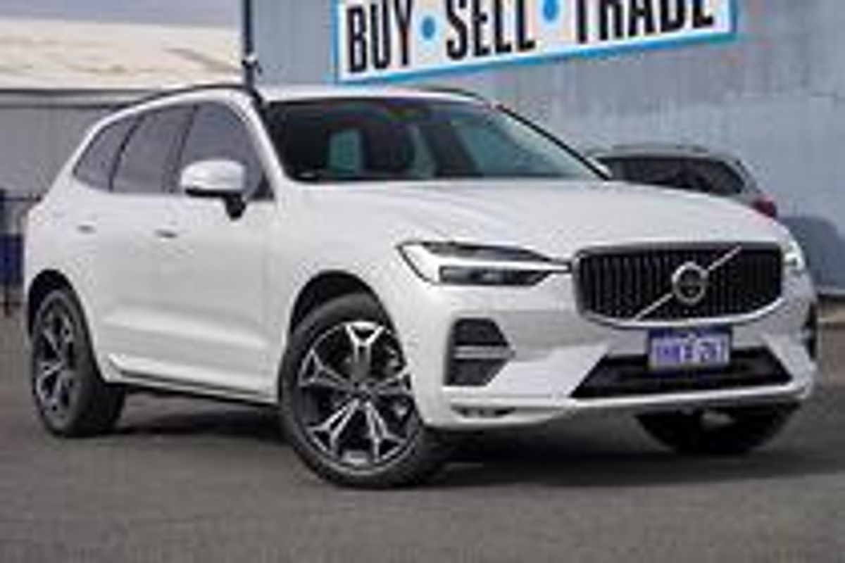 2021 Volvo XC60 B5 Momentum