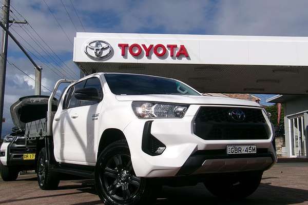 2024 Toyota Hilux SR GUN126R 4X4