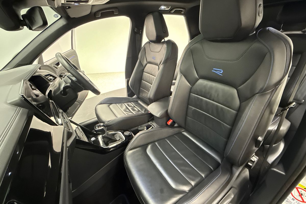 2023 Volkswagen T-Roc R D11