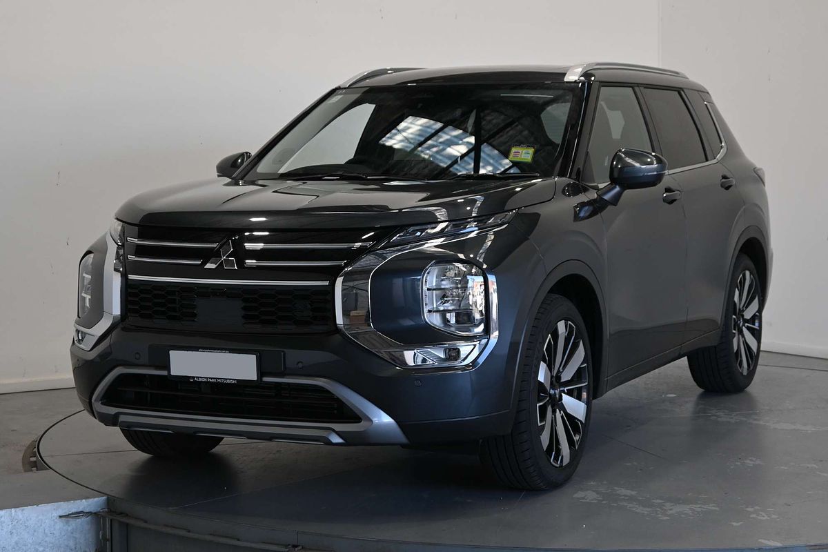 2026 Mitsubishi Outlander Exceed ZM