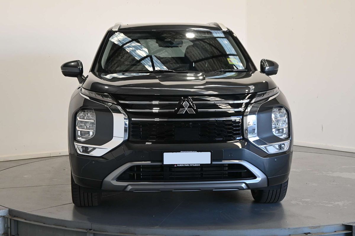2026 Mitsubishi Outlander Exceed ZM