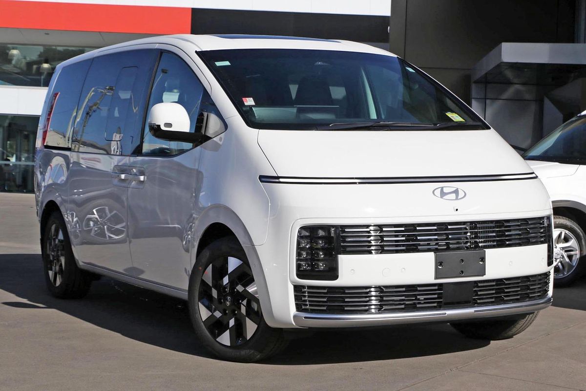 2026 Hyundai STARIA Lounge US4.V4