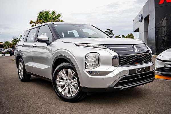 2026 Mitsubishi Outlander ES ZM