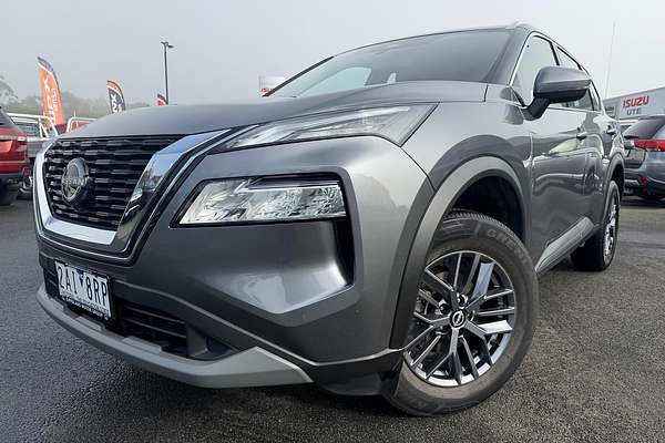 2024 Nissan X-TRAIL ST T33
