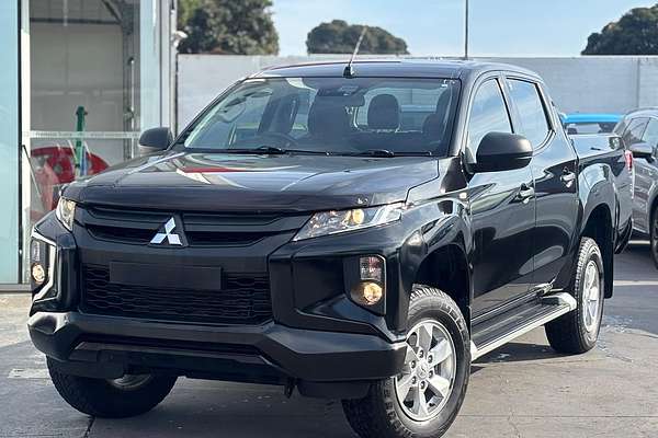 2022 Mitsubishi Triton GLX+ MR 4X4