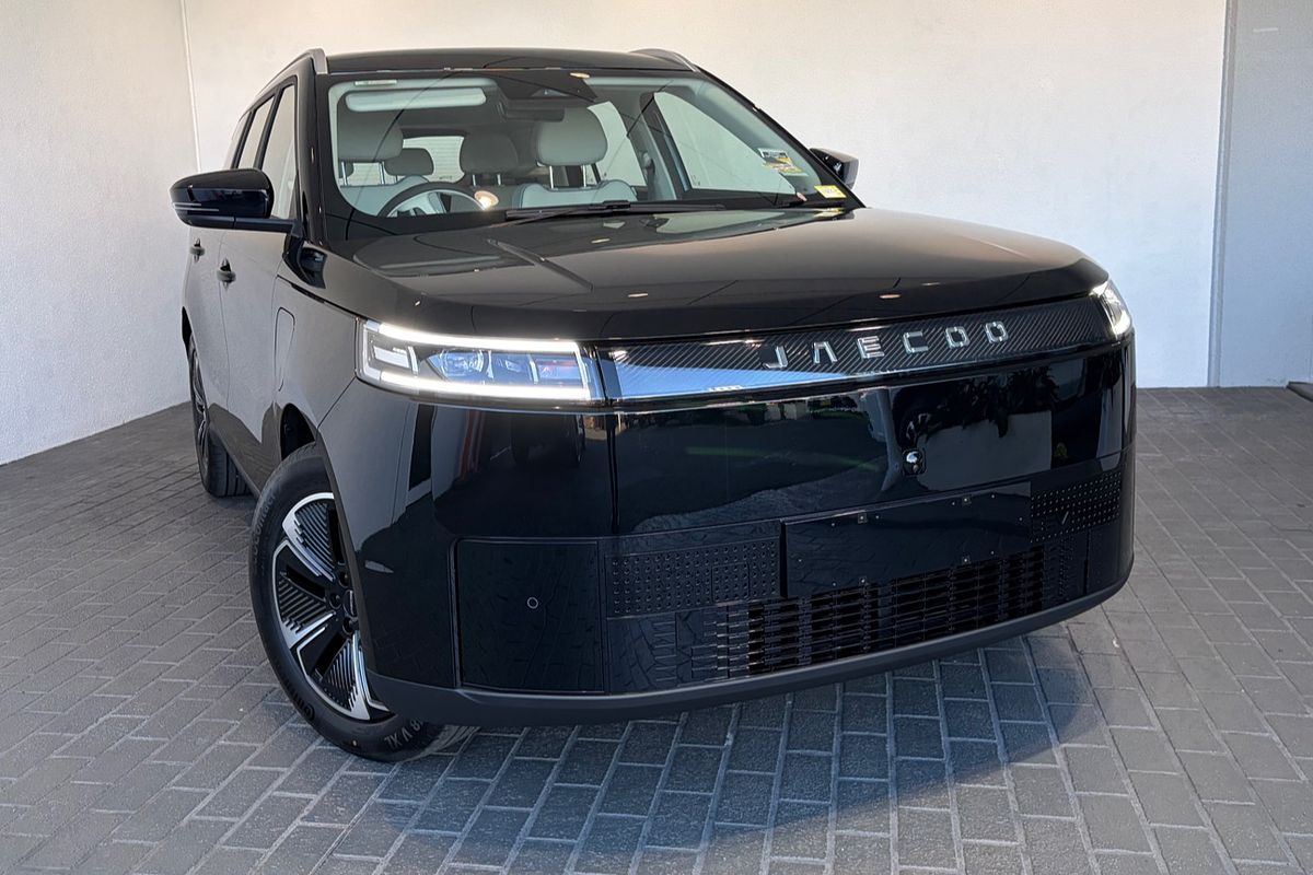 2026 OMODA JAECOO J5 EV Summit