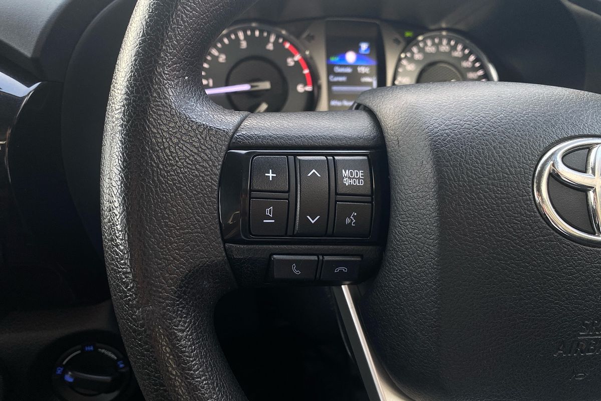 2022 Toyota Hilux SR GUN126R 4X4