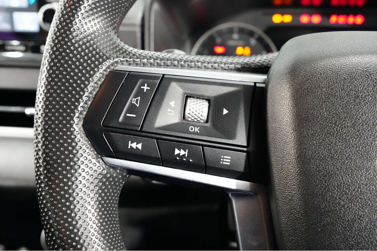 2022 Mitsubishi Outlander ES ZM