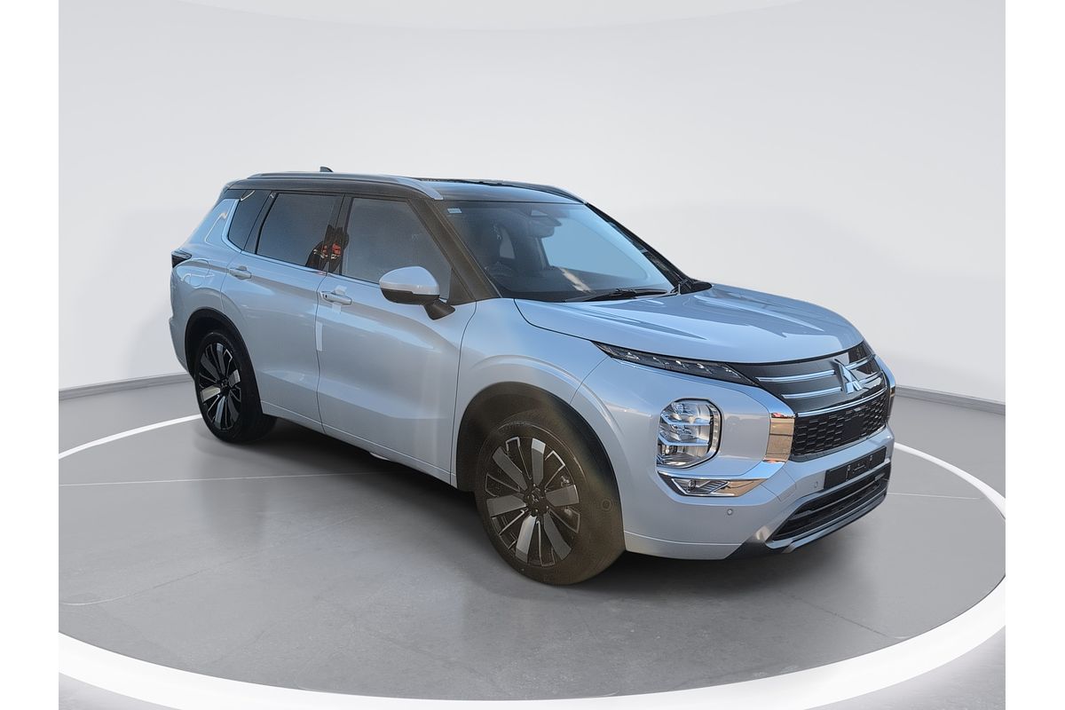 2025 Mitsubishi Outlander Exceed Tourer ZM