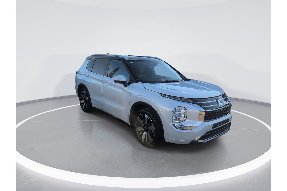 2025 Mitsubishi Outlander Exceed Tourer ZM