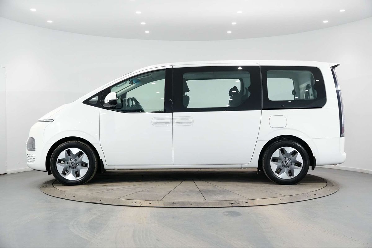 2022 Hyundai STARIA US4.V1