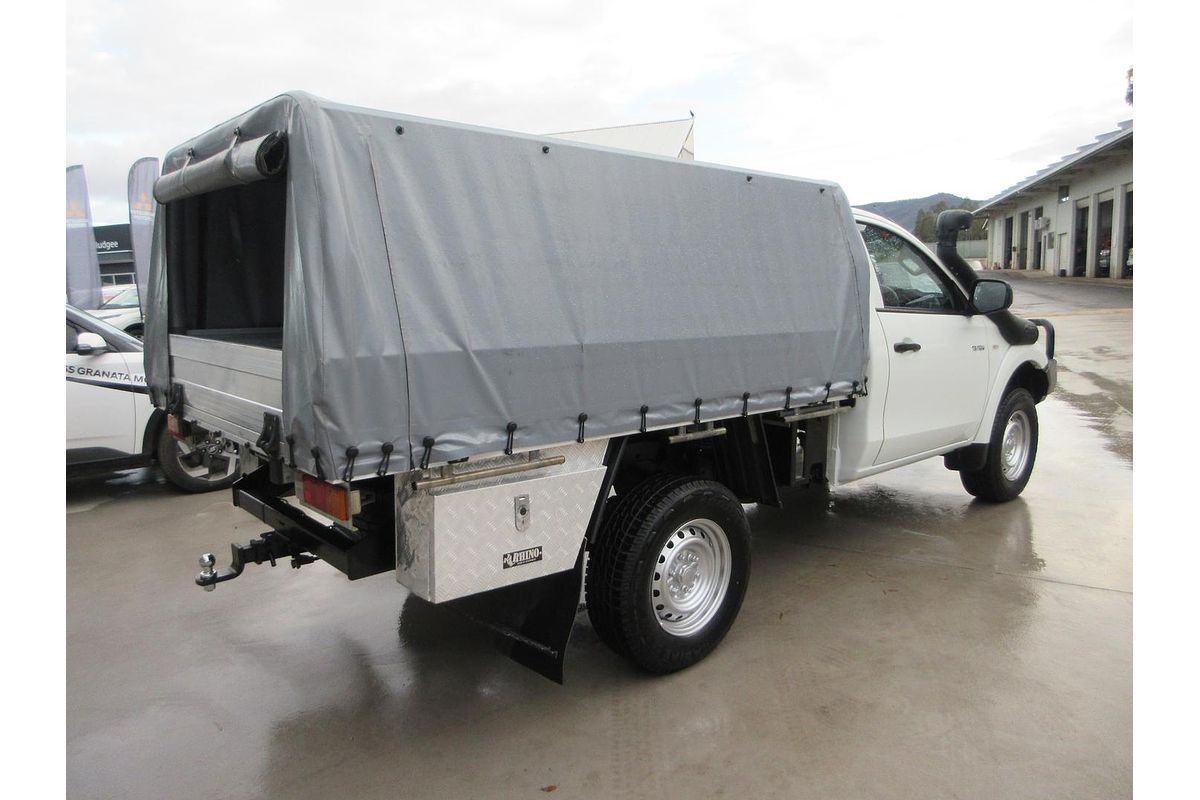 2015 Mitsubishi Triton GLX MQ 4X4