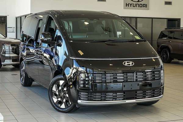 2026 Hyundai STARIA Lounge US4.V4