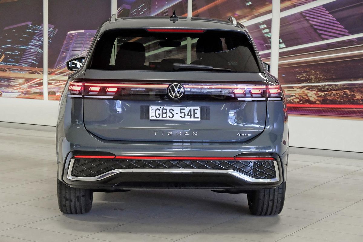 2025 Volkswagen Tiguan 195TSI R-Line CT image 4