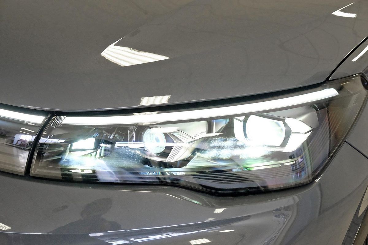 2025 Volkswagen Tiguan 195TSI R-Line CT image 18