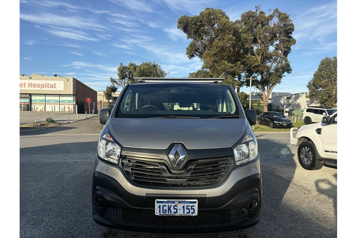 2015 Renault Trafic LWB X82