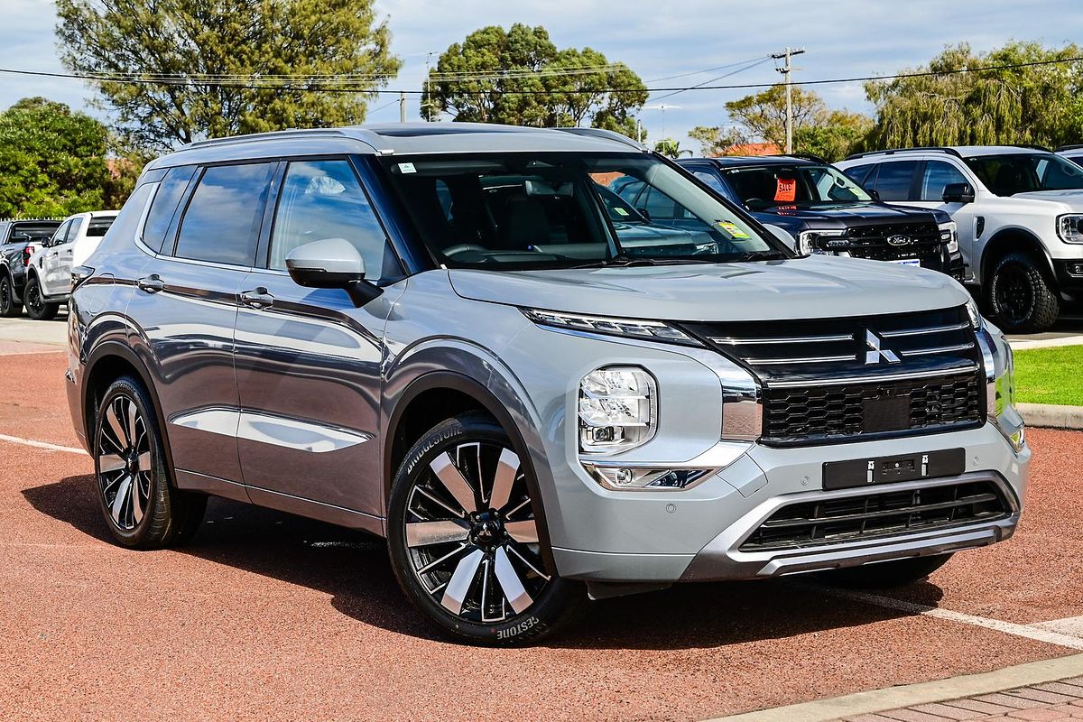 2025 Mitsubishi Outlander Exceed ZM