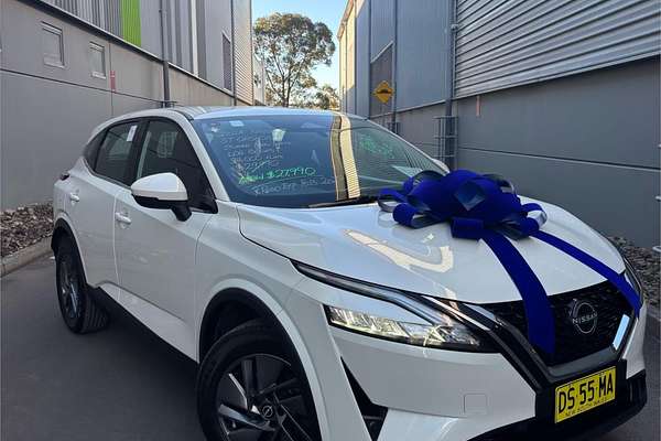 2024 Nissan QASHQAI ST J12