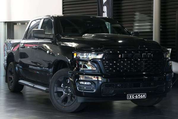 2026 RAM 1500 Express Black Edition Hurricane SO DT 4X4 SWB