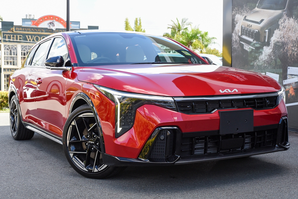 2025 Kia K4 GT-Line CL4m