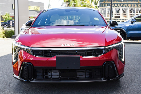 2025 Kia K4 GT-Line CL4m thumb-2