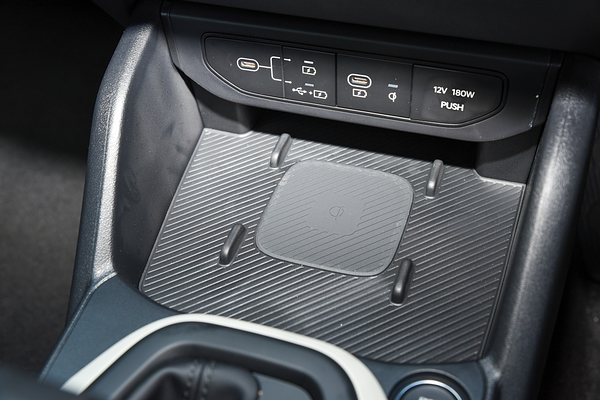 2025 Kia K4 GT-Line CL4m thumb-12
