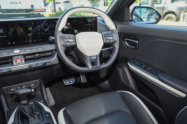2025 Kia K4 GT-Line CL4m thumb-15
