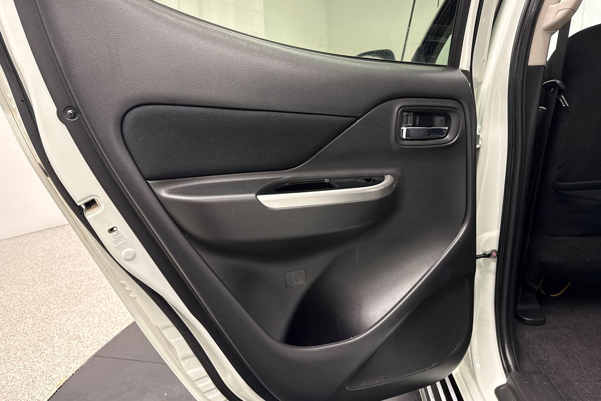 2021 Mitsubishi Triton GLS MR 4X4