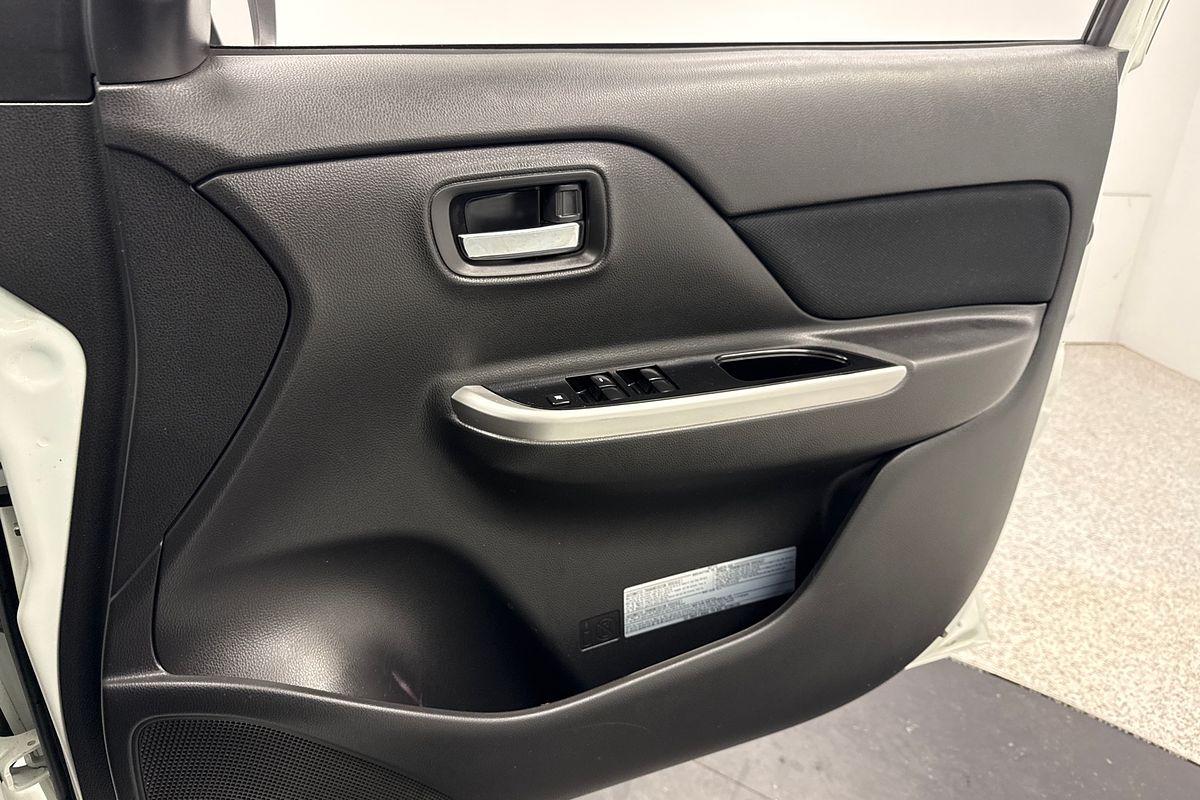 2021 Mitsubishi Triton GLS MR 4X4