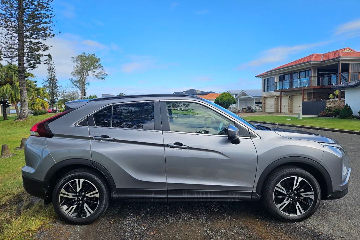 2023 Mitsubishi Eclipse Cross LS YB