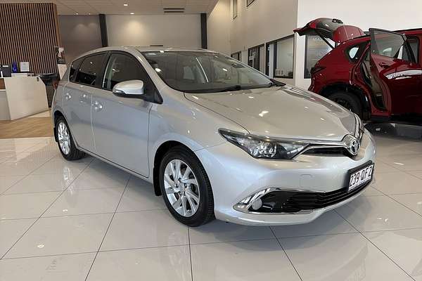 2016 Toyota Corolla Ascent Sport ZRE182R thumb-1