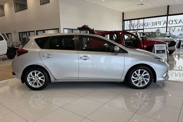 2016 Toyota Corolla Ascent Sport ZRE182R thumb-8