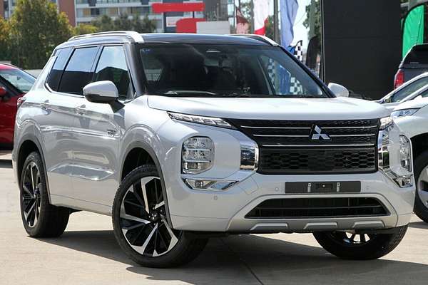 2025 Mitsubishi Outlander PHEV Exceed Tourer ZM