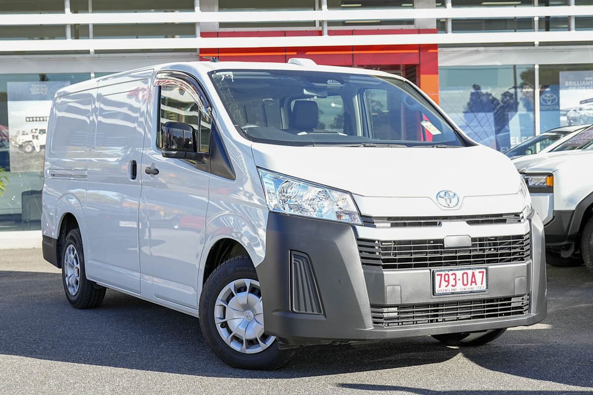 2025 Toyota Hiace GDH300R LWB