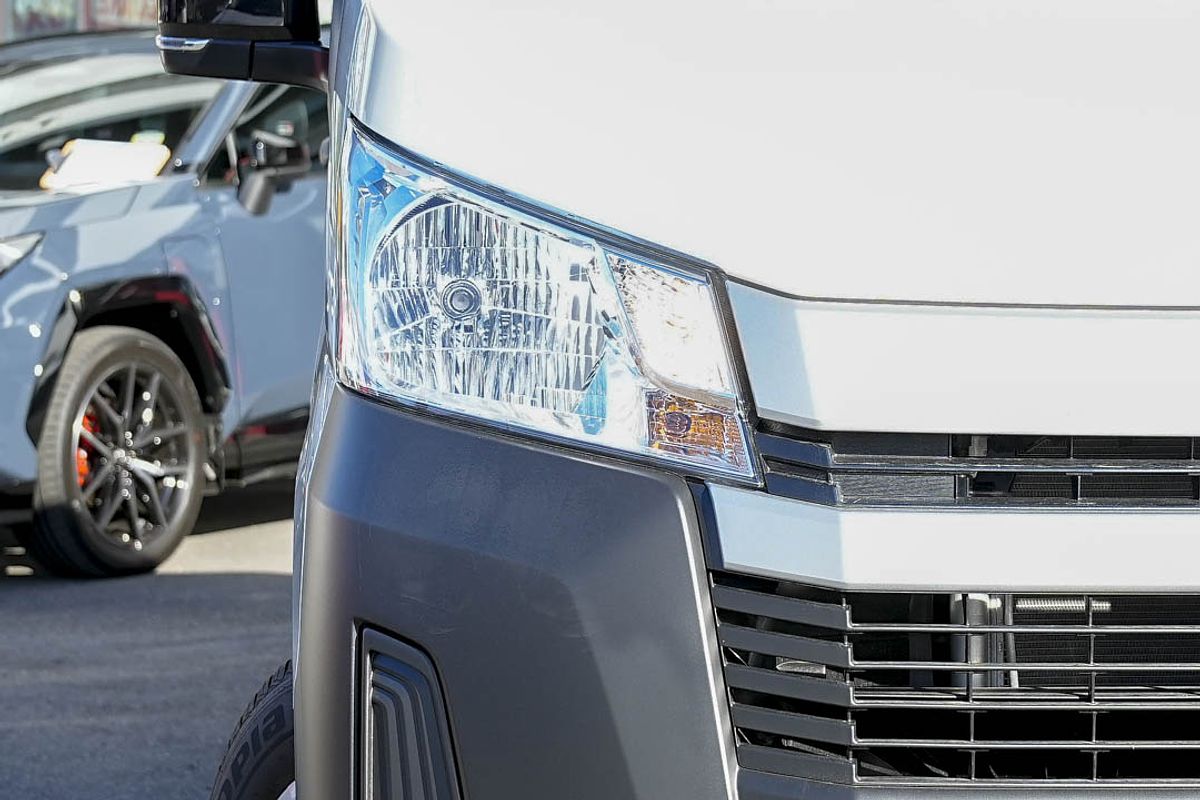 2025 Toyota Hiace GDH300R LWB