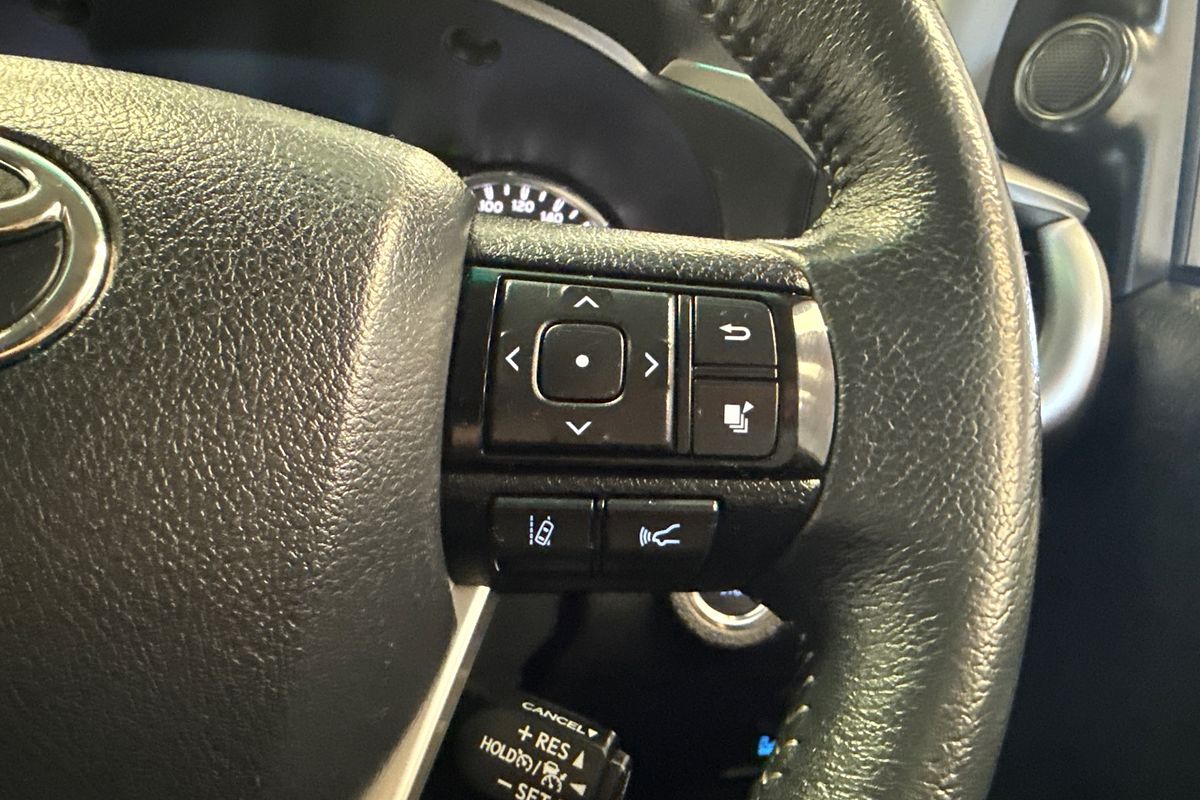 2023 Toyota Hilux SR5 GUN126R 4X4