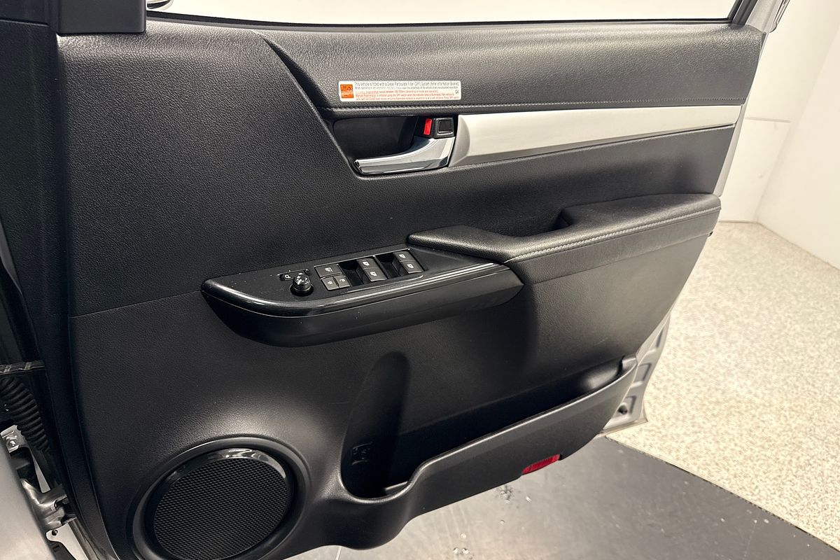 2023 Toyota Hilux SR5 GUN126R 4X4