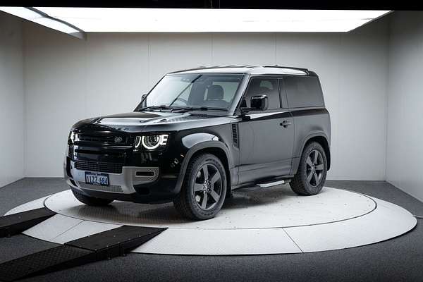 2023 Land Rover Defender 90 P400 SE L663