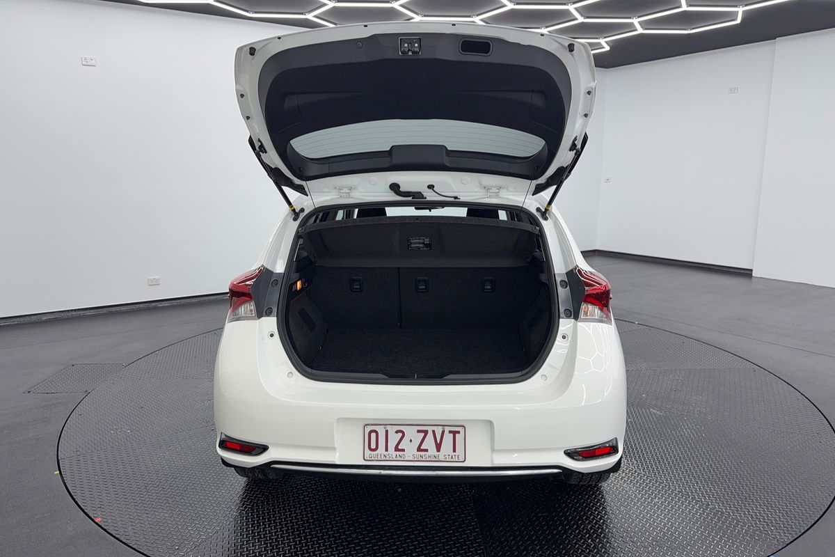 2018 Toyota Corolla Ascent Sport ZRE182R