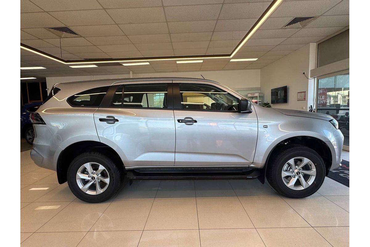 2026 Isuzu MU-X LS-M