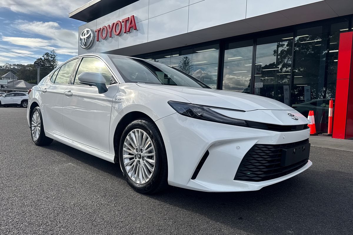 2025 Toyota Camry Ascent AXVH80R