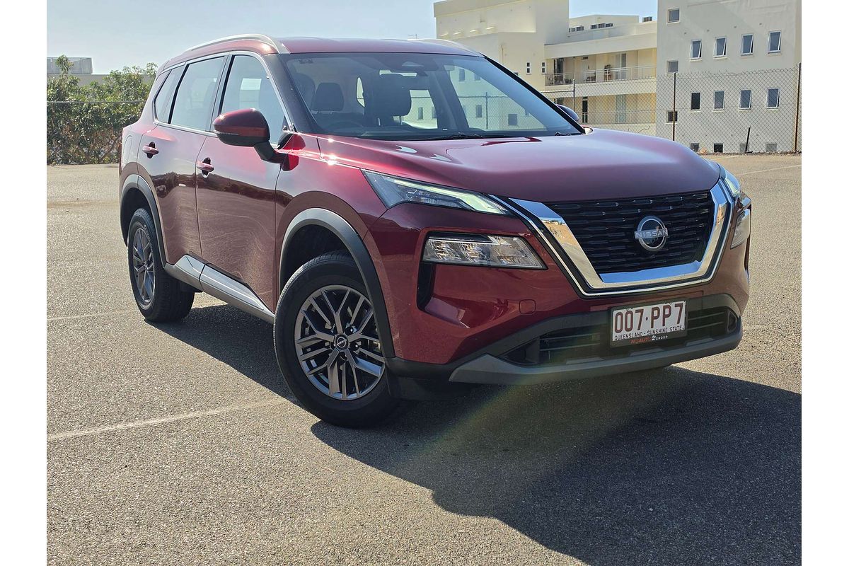 2025 Nissan X-TRAIL ST T33