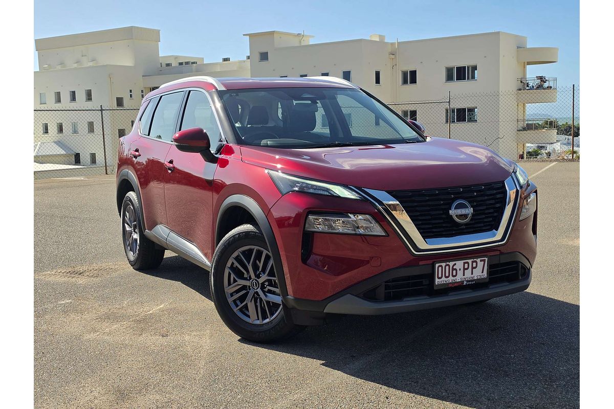 2025 Nissan X-TRAIL ST T33