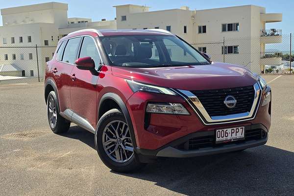 2025 Nissan X-TRAIL ST T33