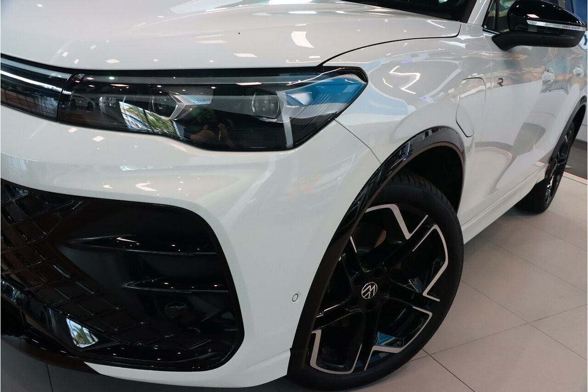2026 Volkswagen Tiguan 200TSI eHybrid R-Line CT