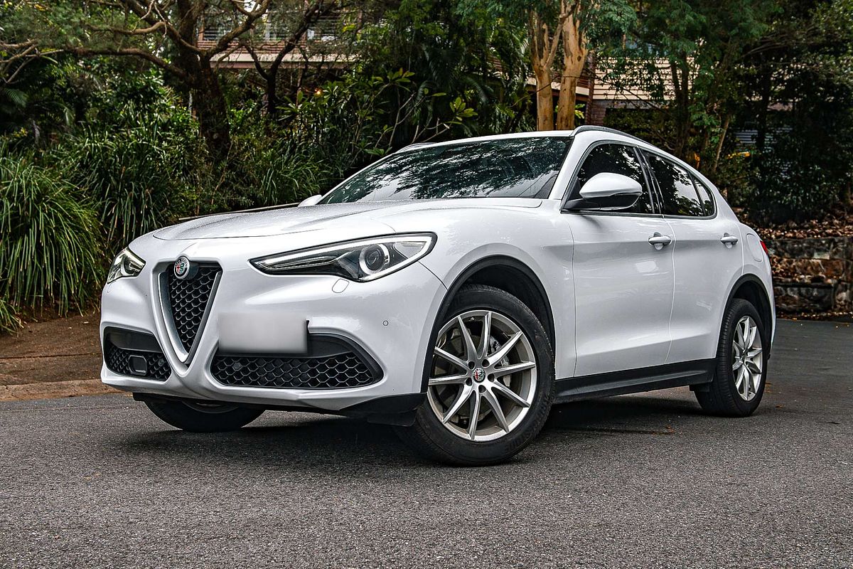 2017 Alfa Romeo Stelvio First Edition