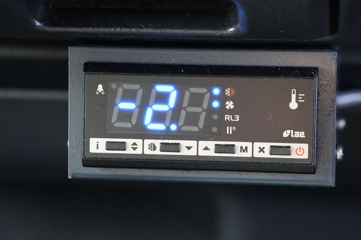 2011 Toyota Hiace KDH221R ELWB image 21